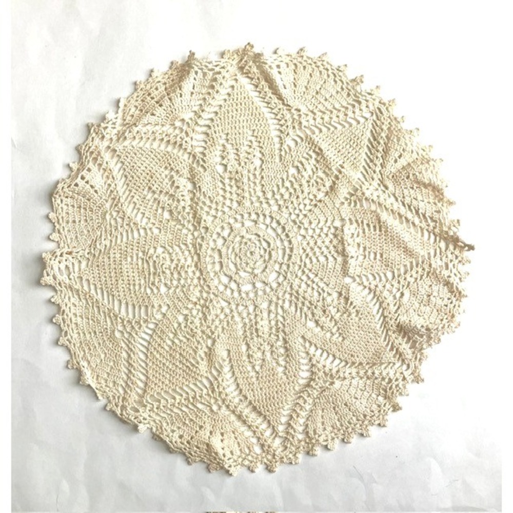 VTG Doily Hand Crochet Lace Round 14" Leaf or Petal Design Natural Ecru or Ivory